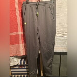 Under Armour Pants youth Extra Large XL Gray Zipper Pockets